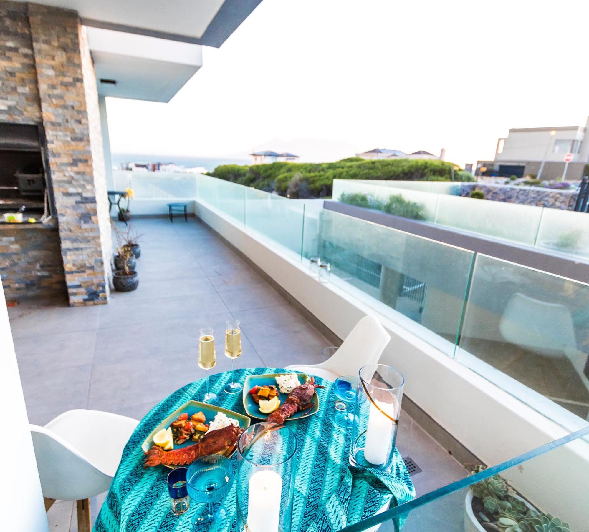 Casa Del Mar * Cape Town